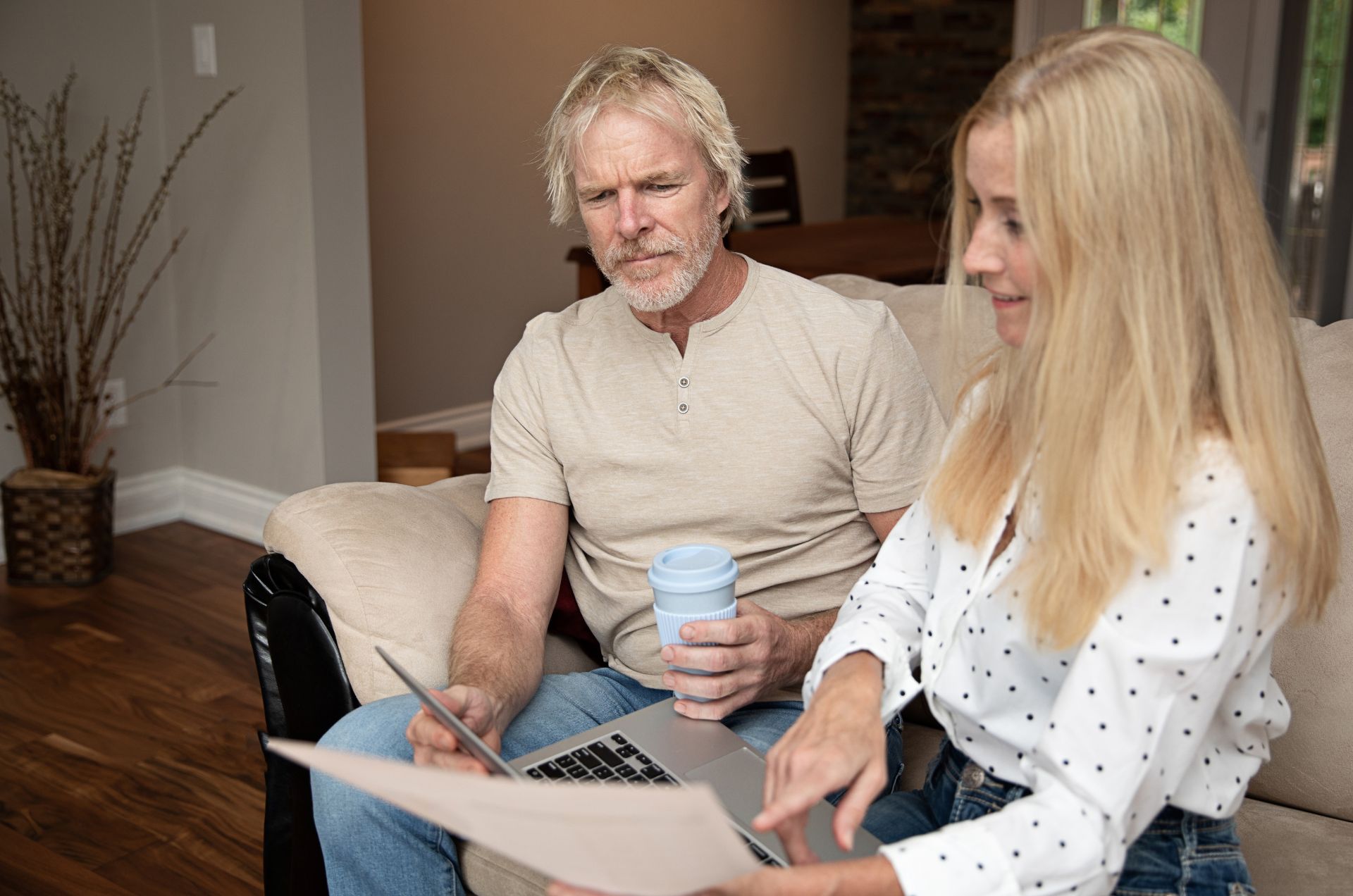 Investment decision always require some basic knowledge for you to enter into an unexpected market. Read the article to know.