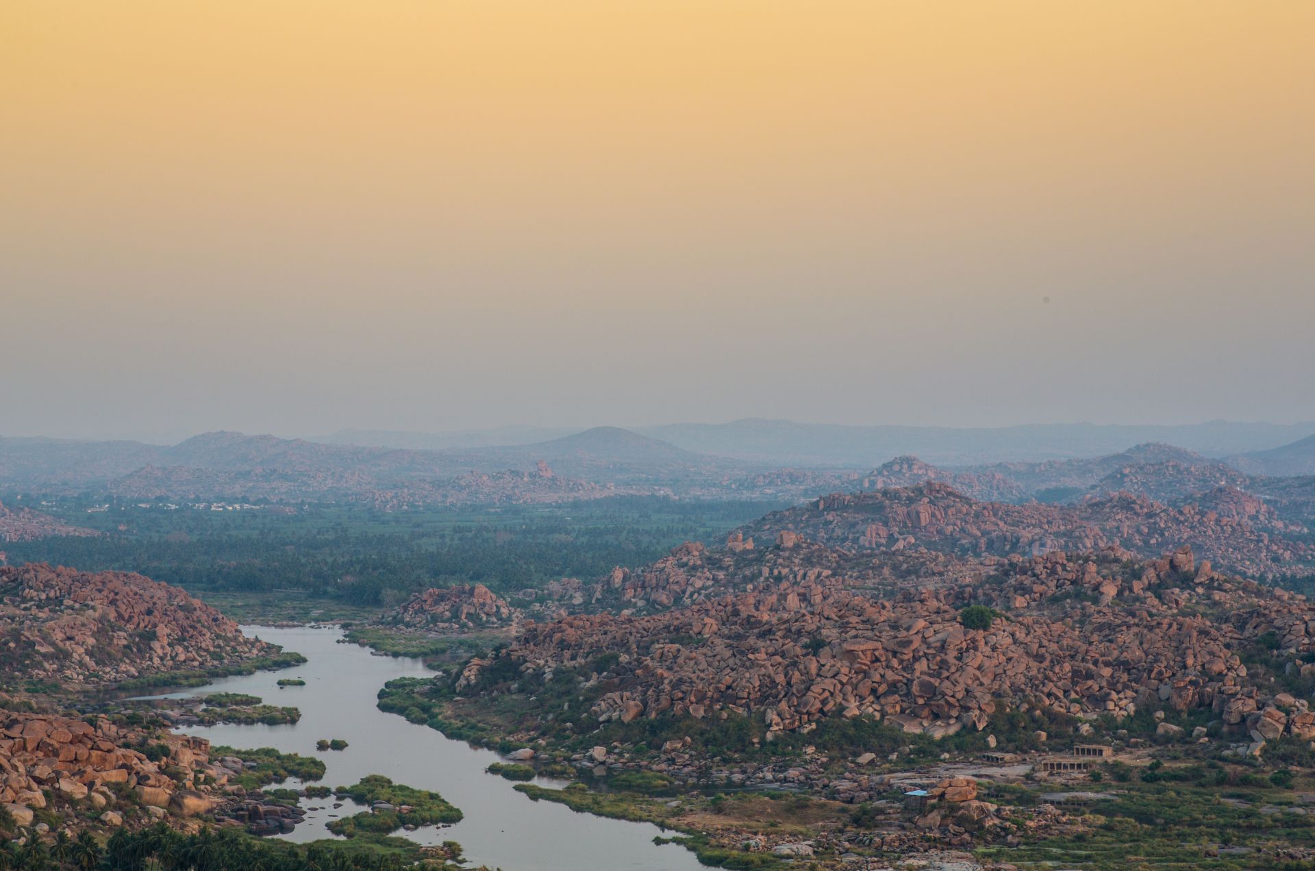 Are your feet wanting to leave the routine of everyday life while staying on a budget? You must explore these destinations in India.